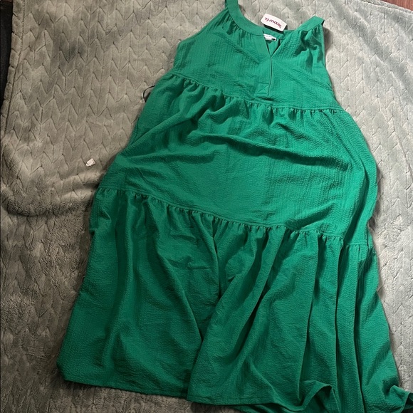 Calvin Klein Dresses & Skirts - Calvin Klein Emerald Green Sleeveless Tiered Dress